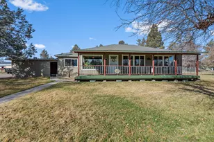 481 SW Helmholtz Way, Redmond, OR 97756 - Photo 22