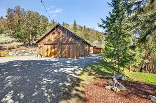 4466 W Griffin Creek Rd, Medford, OR 97501 - Photo 46