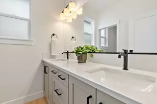 60935 SE Apollo Pl, Bend, OR 97702 - Photo 6