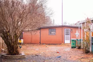 3711 Bisbee St, Klamath Falls, OR 97603 - Photo 2