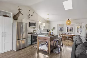 21374 Starling Dr, Bend, OR 97701 - Photo 12