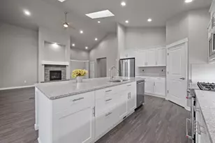 887 NE Hudspeth Cir, Prineville, OR 97754 - Photo 2