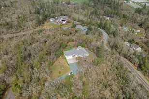 103 Eden Dr, Grants Pass, OR 97526 - Photo 104