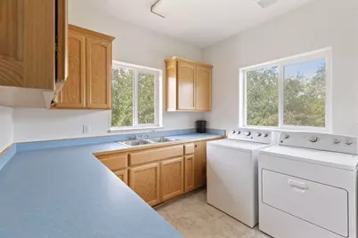 103 Eden Drive, Grants Pass, OR 97526 - Photo 12