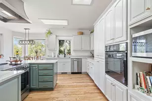 103 Eden Dr, Grants Pass, OR 97526 - Photo 2