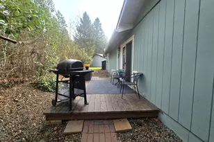 243 Shadowbrook Dr, Cave Junction, OR 97523 - Photo 20