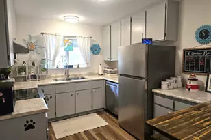 243 Shadowbrook Dr, Cave Junction, OR 97523 - Photo 6