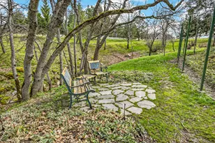 523 Strawberry Ln, Ashland, OR 97520 - Photo 66