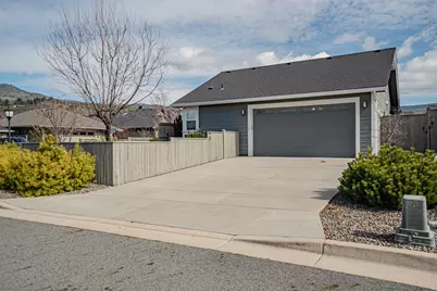 528 Waterbury Way, Medford, OR 97504 - Photo 24