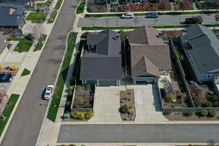 528 Waterbury Way, Medford, OR 97504 - Photo 26