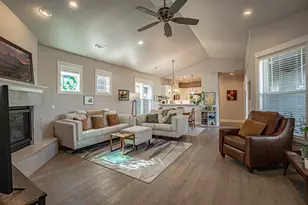 528 Waterbury Way, Medford, OR 97504 - Photo 6