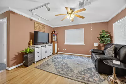 1016 Court Street, Medford, OR 97501 - Photo 8