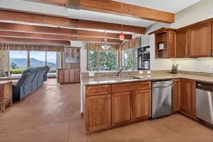 615 Tumbleweed Trail, Jacksonville, OR 97530 - Photo 8