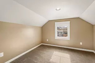 20896 Gateway Dr, Bend, OR 97702 - Photo 14