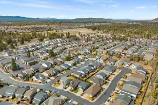 20896 Gateway Dr, Bend, OR 97702 - Photo 52