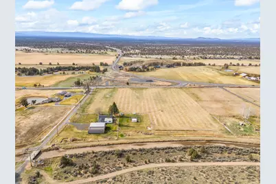 17435 SW Hahlen Avenue, Powell Butte, OR 97753 - Photo 48