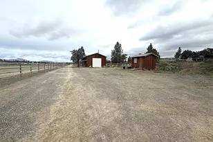 15110 SW Twin Lakes Rd, Powell Butte, OR 97753 - Photo 20