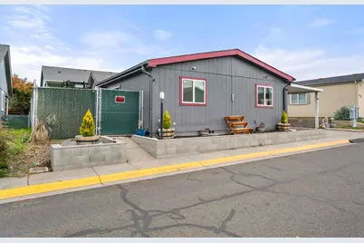 2311 Lara Lane, Central Point, OR 97502 - Photo 1