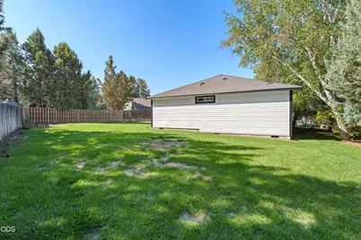 1052 NE Francis Court, Bend, OR 97701 - Photo 32