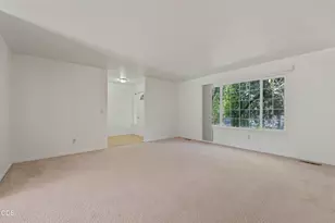 1052 NE Francis Ct, Bend, OR 97701 - Photo 6