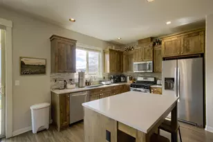 3076 SW Black Butte Ln, Redmond, OR 97756 - Photo 12