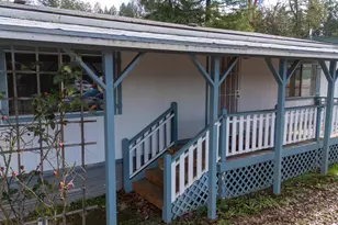 629 Frederick Ct, Cave Junction, OR 97523 - Photo 6