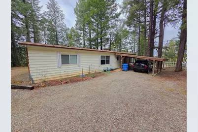350 Hamilton Avenue, Cave Junction, OR 97523 - Photo 2
