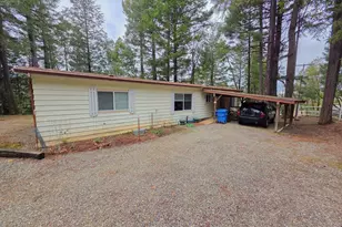 350 Hamilton Ave, Cave Junction, OR 97523 - Photo 2