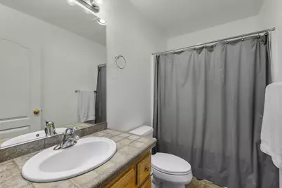 2545 NE 7th Lane, Redmond, OR 97756 - Photo 30