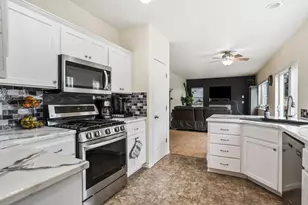 3728 SW Reindeer Ave, Redmond, OR 97756 - Photo 12