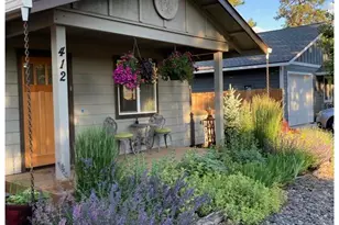 412 N Desert Rose Loop, Sisters, OR 97759 - Photo 2