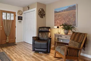412 N Desert Rose Loop, Sisters, OR 97759 - Photo 6
