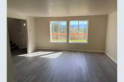 7774 Riverbanks Road, Grants Pass, OR 97527 - Photo 8