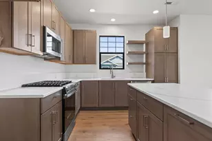 738 NE Trestle St, Prineville, OR 97754 - Photo 32