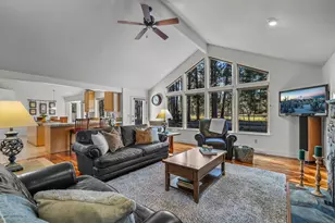 60749 Golf Village Loop, Bend, OR 97702 - Photo 16