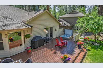 60749 Golf Village Loop, Bend, OR 97702 - Photo 8