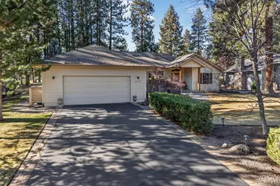 60749 Golf Village Loop, Bend, OR 97702 - Photo 2