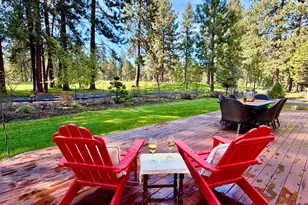 60749 Golf Village Loop, Bend, OR 97702 - Photo 2