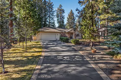 60749 Golf Village Loop, Bend, OR 97702 - Photo 4