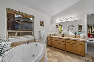 60749 Golf Village Loop, Bend, OR 97702 - Photo 40