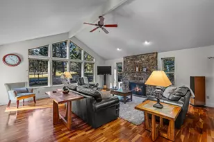60749 Golf Village Loop, Bend, OR 97702 - Photo 20