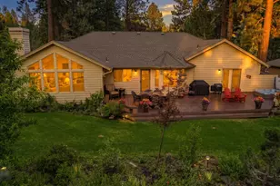 60749 Golf Village Loop, Bend, OR 97702 - Photo 4