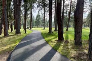 60749 Golf Village Loop, Bend, OR 97702 - Photo 14