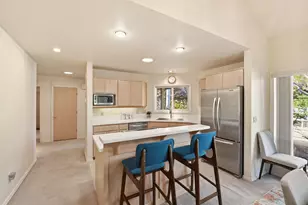 3076 NW Clubhouse Dr, Bend, OR 97703 - Photo 12