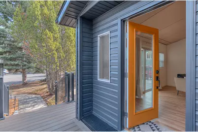 1033 SE Laurelwood Place, Bend, OR 97702 - Photo 44