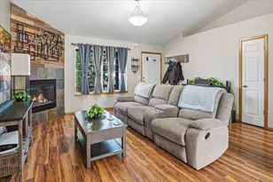 210 NW 27th Ct, Redmond, OR 97756 - Photo 6