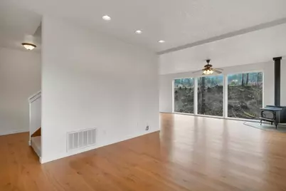 33910 Railroad Avenue, Gates, OR 97346 - Photo 10