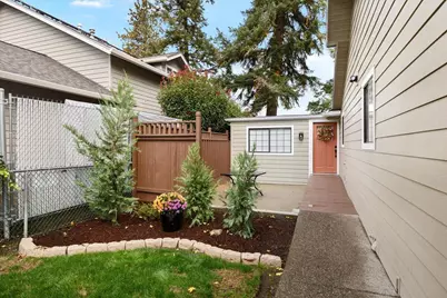 1088 E Park Street, Grants Pass, OR 97527 - Photo 6