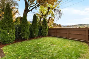 1088 E Park St, Grants Pass, OR 97527 - Photo 8