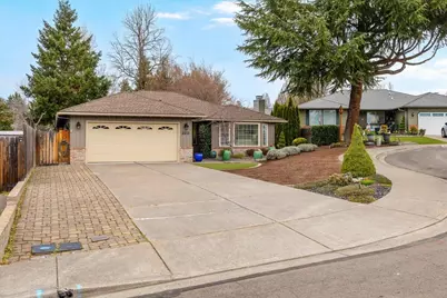 2213 Westfall Circle, Medford, OR 97504 - Photo 2